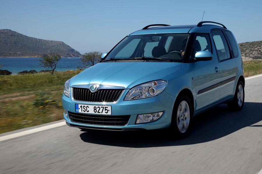  Skoda Roomster 2010 года  (фото 24 из 46)